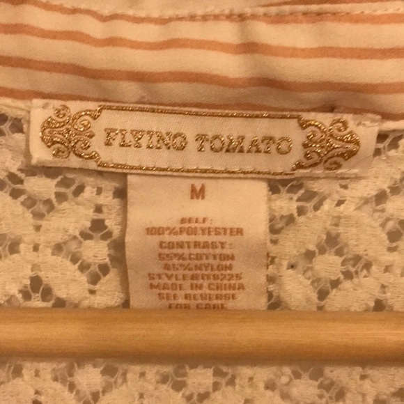 ⭐️2 for 20⭐️ Pink striped blouse (Size M) - Picture 4 of 4